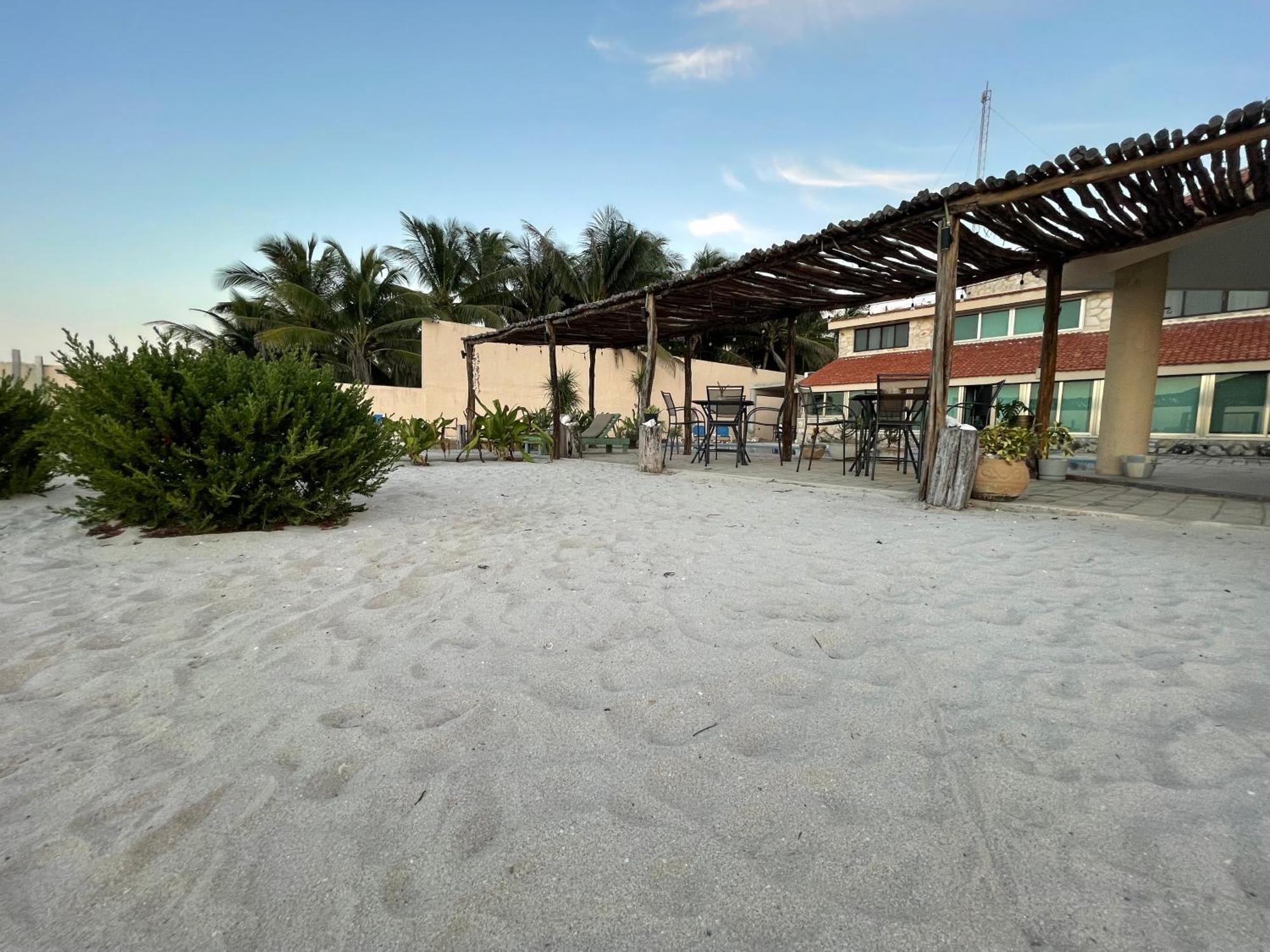 Bremar 85 Private Place - Adults Only 塞莱斯通 外观 照片