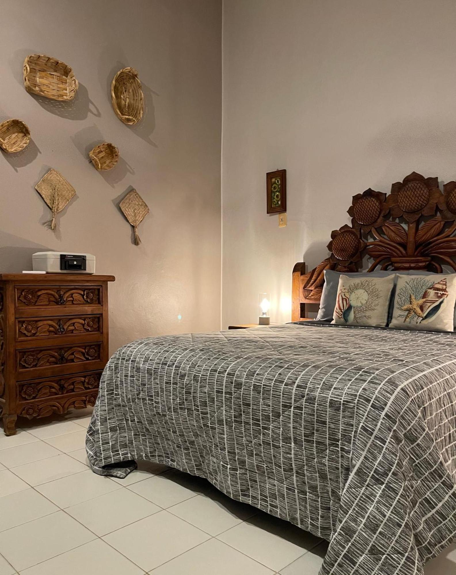 Bremar 85 Private Place - Adults Only 塞莱斯通 外观 照片